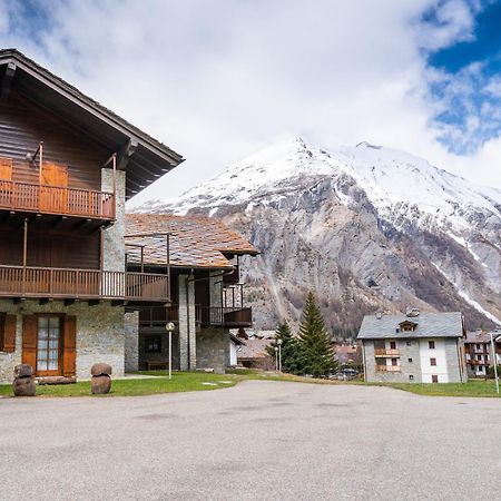 Aosta - La Thuile - Condominio Rolland Exterior photo